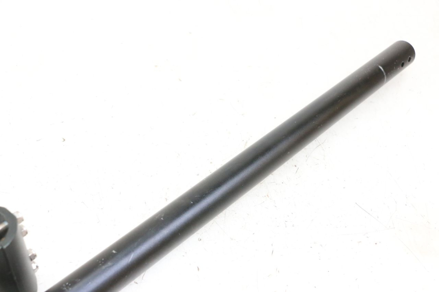 photo de LENKERVORBAU HERO S10 1