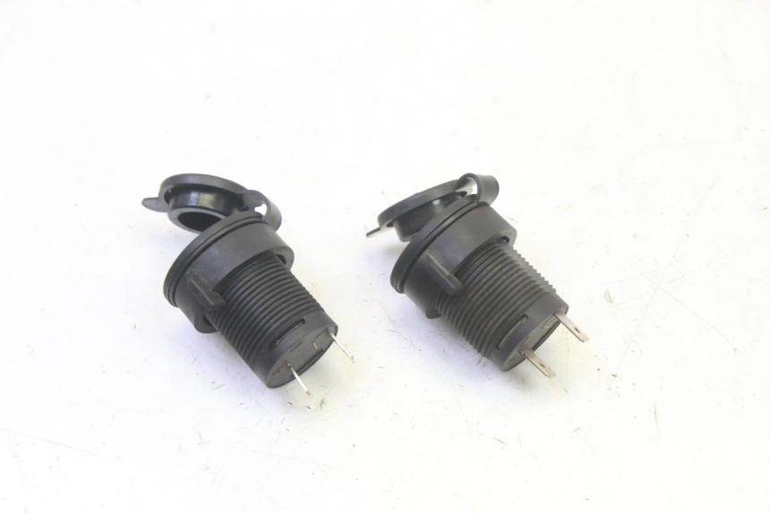 photo de ZIGARETTENANZÃœNDER QUADRO 4 4D 350 (2015 - 2018)