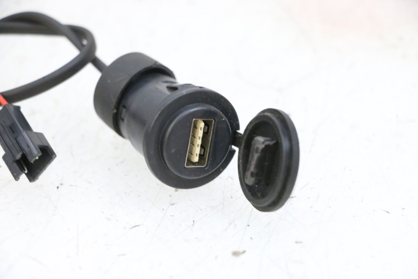 photo de ZIGARETTENANZÃœNDER SEGWAY NINEBOT E125S 1 (2022 - 2026) - Detailansicht des Bauteils