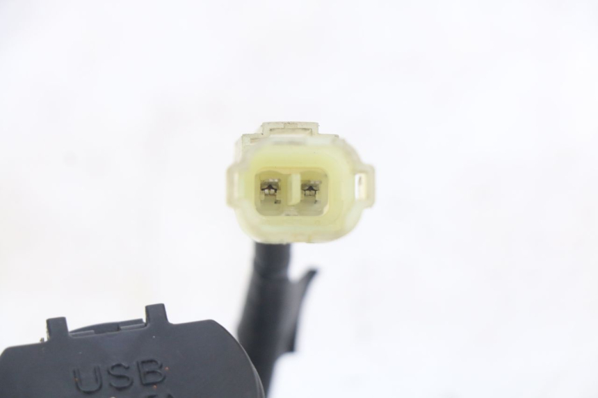 photo de ZIGARETTENANZüNDERBUCHSE SYM GTS EFI 125 (2012 - 2016)