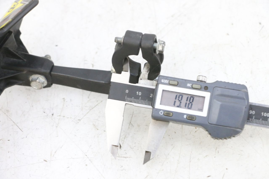 photo de HANDSCHUTZ GILERA SMT SUPERMOTARD 50 (2009 - 2017) - Detailansicht des Bauteils