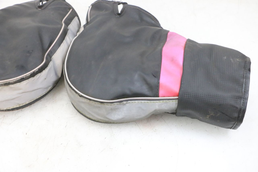 photo de HANDSCHUTZ PIAGGIO ZIP 4T 50 (2018 - 2020) - Gesamtansicht des Produkts