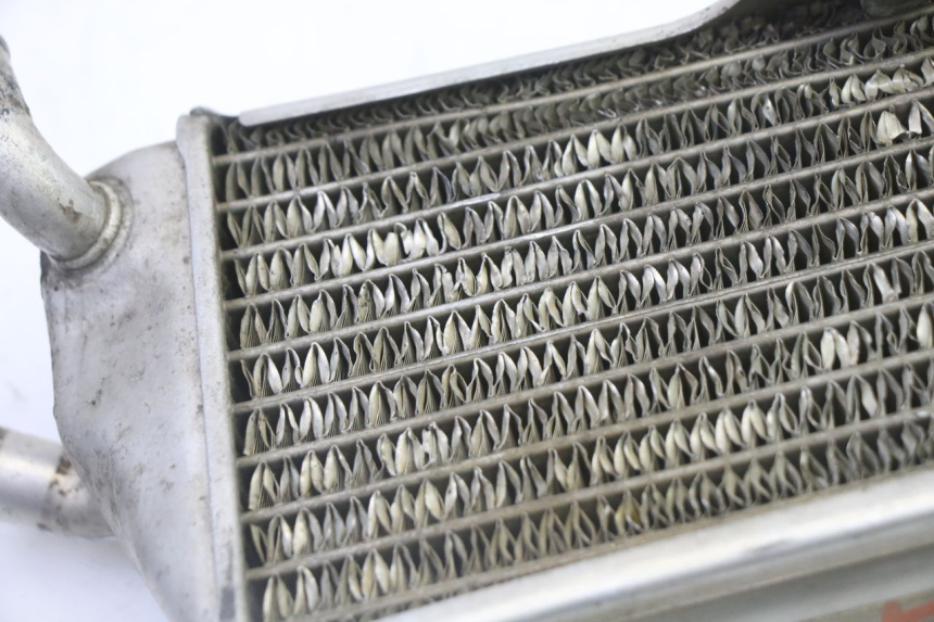 photo de KÜHLER RECHTS YAMAHA YZ 125 (1998 - 2005)