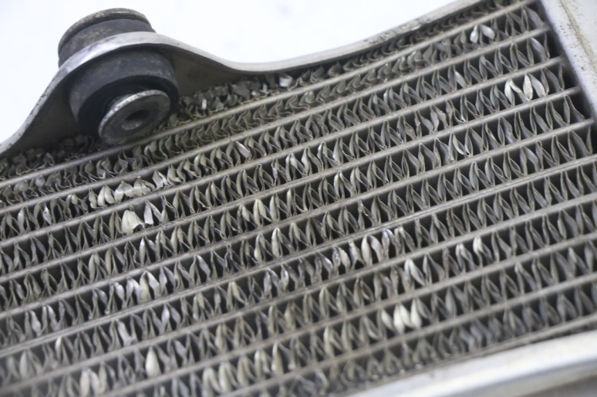 photo de KÜHLER RECHTS YAMAHA YZ 125 (1998 - 2005)