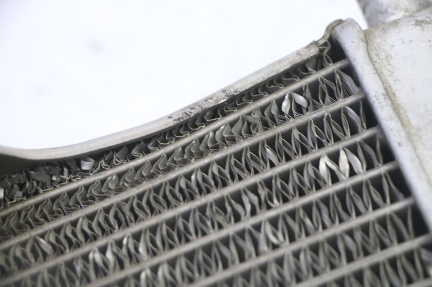 photo de KÜHLER RECHTS YAMAHA YZ 125 (1998 - 2005)