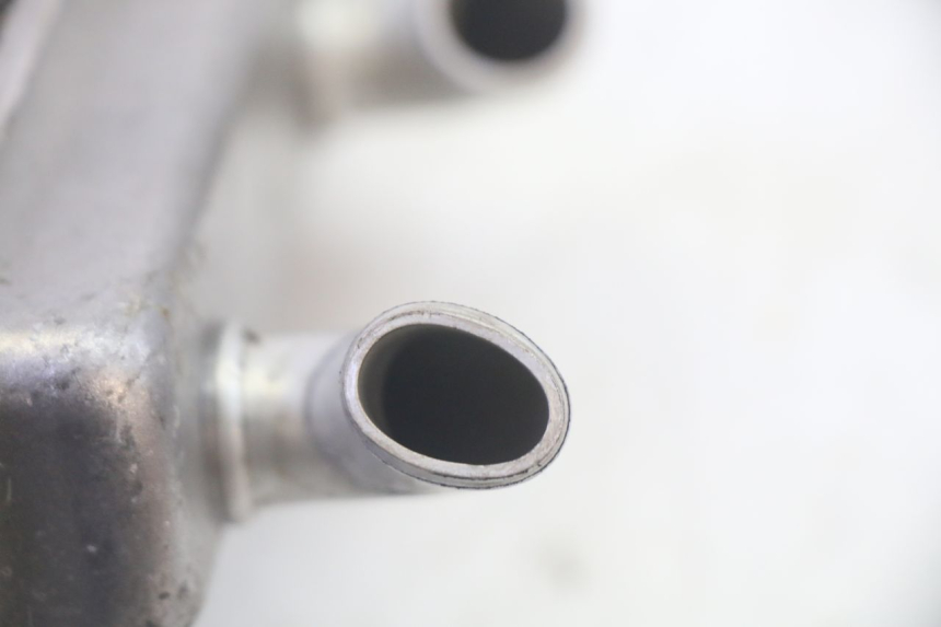 photo de KÜHLER PEUGEOT ELYSEO 125 (1999 - 2004) - Oberflächenzustand und Material