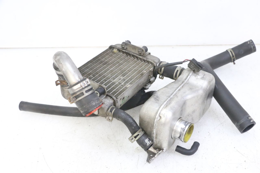 photo de KÜHLER PEUGEOT SATELIS COMPRESSOR K15 125 (2006 - 2009)