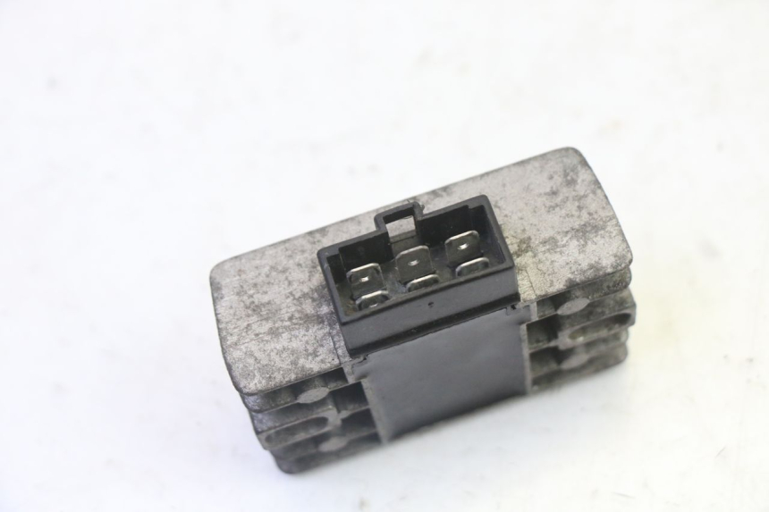 photo de REGLER LICHTMASCHINE HYOSUNG GV AQUILA 125 (2000 - 2004)