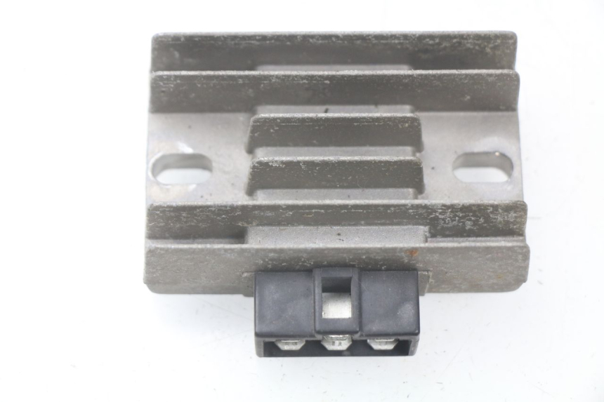 photo de REGLER LICHTMASCHINE PIAGGIO BEVERLY 125 (1998 - 2005)