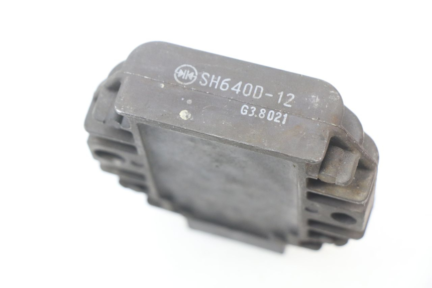 photo de REGLER LICHTMASCHINE PIAGGIO BEVERLY 125 (1998 - 2005)