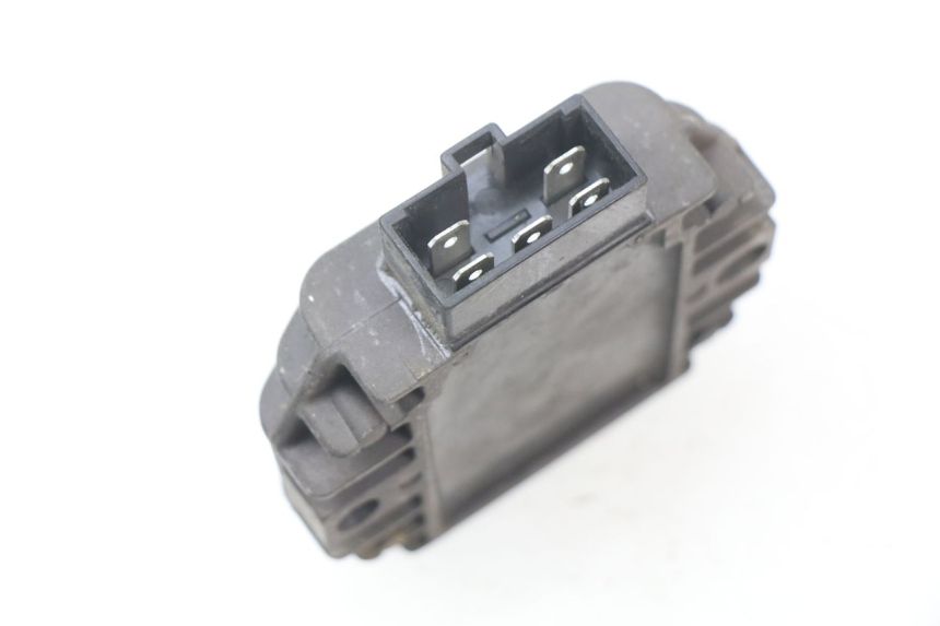 photo de REGLER LICHTMASCHINE PIAGGIO BEVERLY 125 (1998 - 2005)