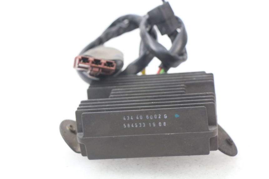 photo de REGLER LICHTMASCHINE PIAGGIO BEVERLY 500 (2003 - 2007) - Detailansicht des Bauteils