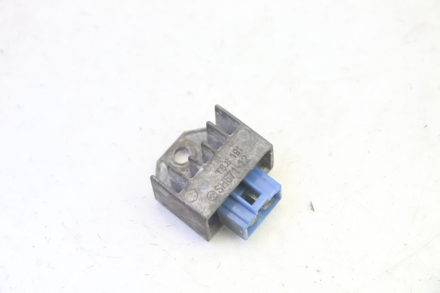 photo de LICHTMASCHINENREGLER MBK BOOSTER SPIRIT 50 (2004 - 2017) - Detailansicht des Bauteils