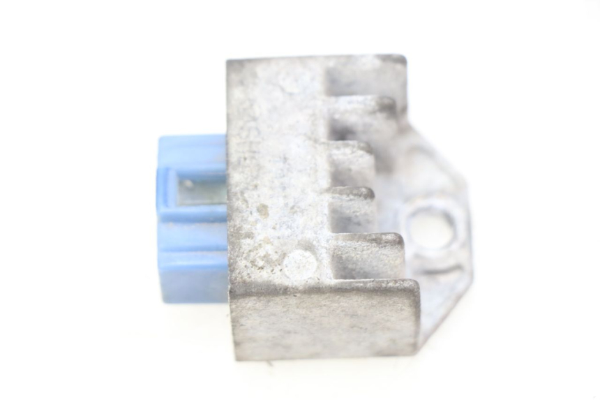 photo de REGLER LICHTMASCHINE MBK BOOSTER SPIRIT NAKED 50 (2004 - 2017)