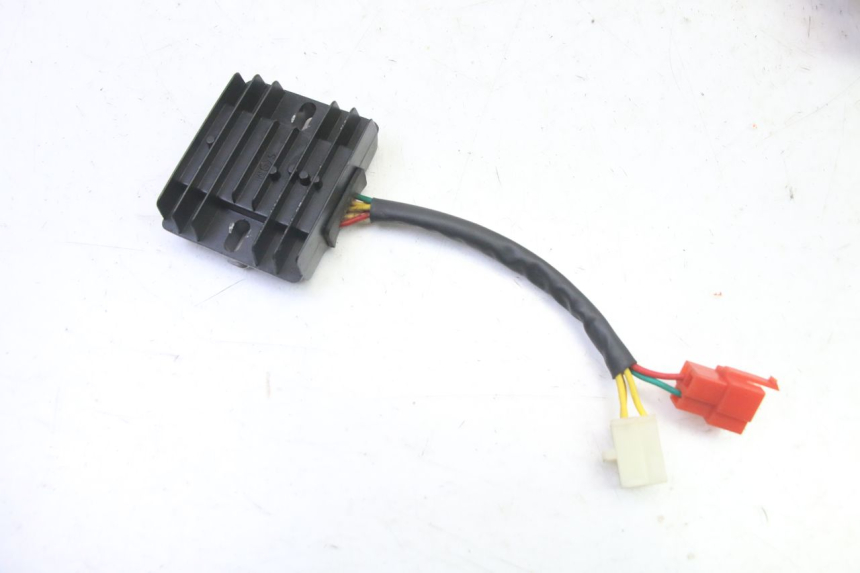 photo de REGLER LICHTMASCHINE MOTRON BREEZY 4T 50 (2021 - 2025)