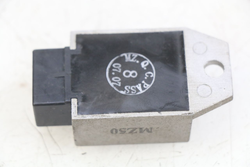 photo de SPANNUNGSREGLER BAOTIAN BT 49 QT-9 50 (2006 - 2010)