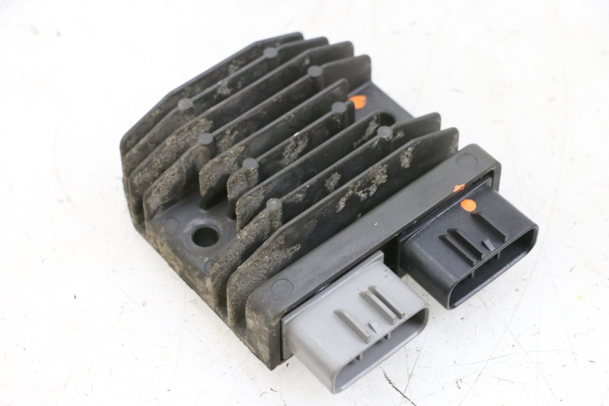 photo de REGLER LICHTMASCHINE SUZUKI BURGMAN 650 (2013 - 2020)