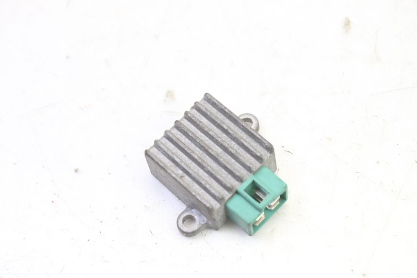photo de REGLER LICHTMASCHINE YAMAHA BW'S 100 (1999 - 2002)