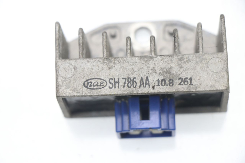 photo de REGLER LICHTMASCHINE HONDA CBF 125 (2009 - 2015)