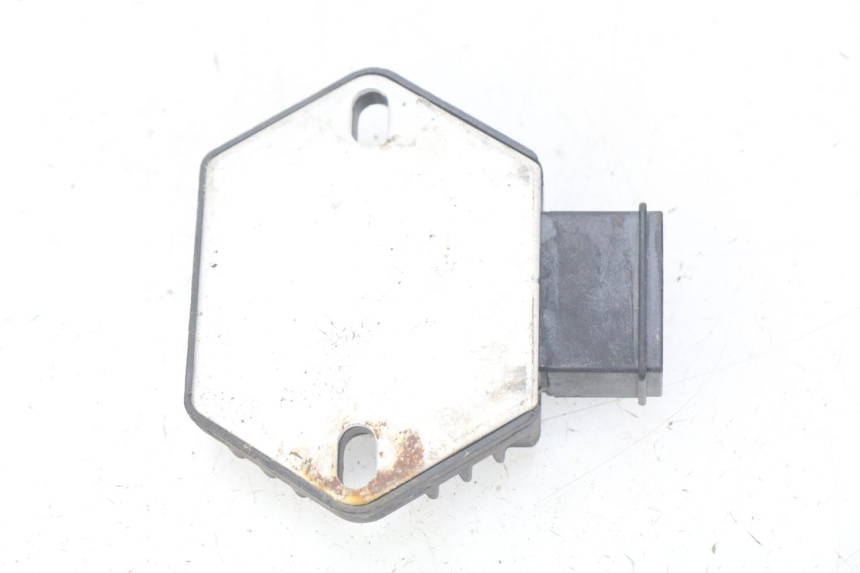 photo de REGLER LICHTMASCHINE HONDA CBR R 125 (2003 - 2006)