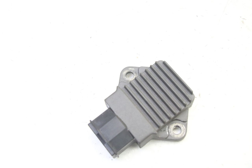 photo de REGLER LICHTMASCHINE HONDA CBR RR FIREBLADE 900 (1992 - 1994)