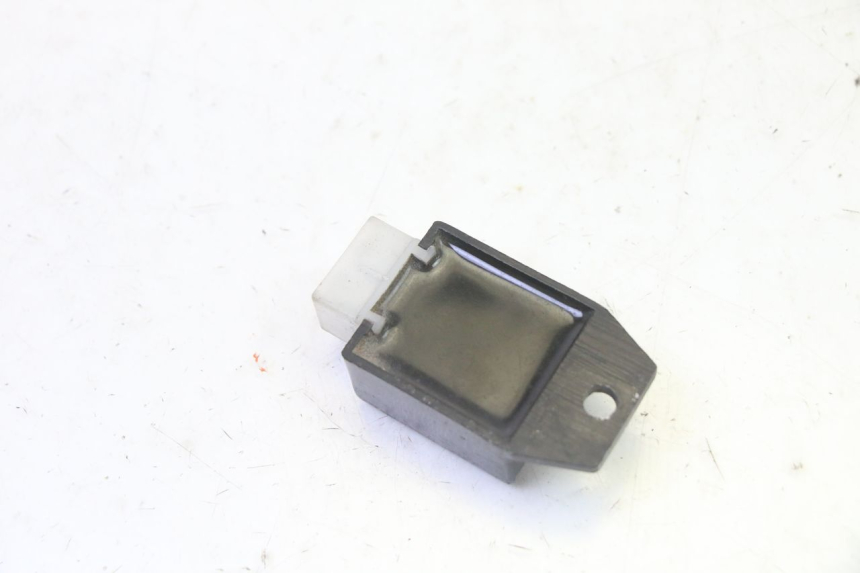 photo de SPANNUNGSREGLER PEUGEOT CITYSTAR 50 (2013 - 2017)