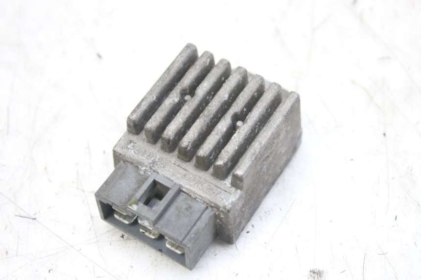 photo de LICHTMASCHINENREGLER DERBI GPR 50 (2004 - 2009)