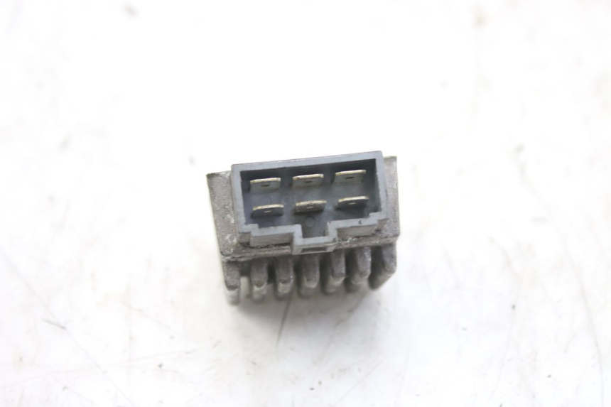 photo de LICHTMASCHINENREGLER DERBI GPR 50 (2004 - 2009)