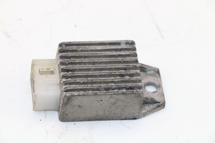 photo de REGLER LICHTMASCHINE FALCONBIKE F-125 125 (2007 - 2012)