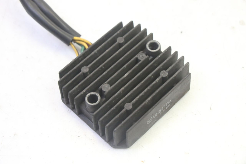 photo de LICHTMASCHINENREGLER HONDA FES S-WING SWING ABS 125 (2007 - 2015)