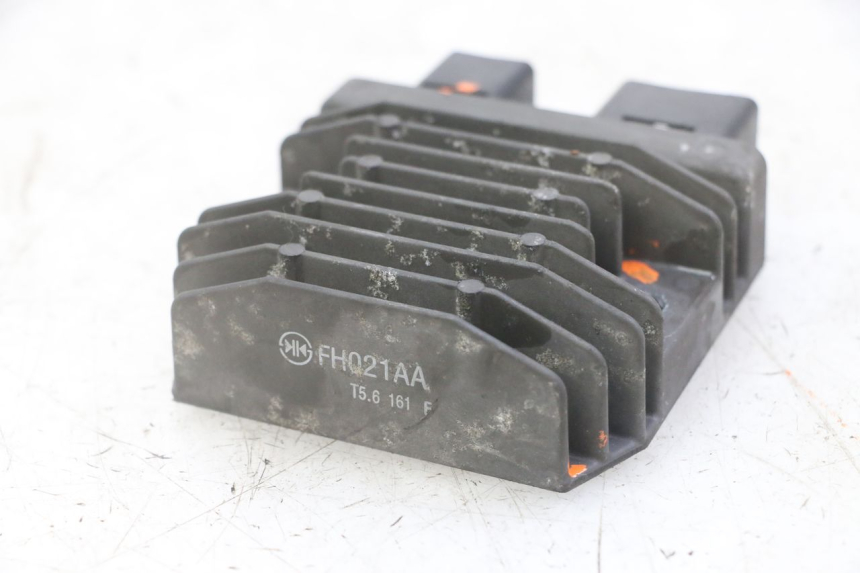 photo de REGLER LICHTMASCHINE HONDA FORZA ABS 300 (2013 - 2019)