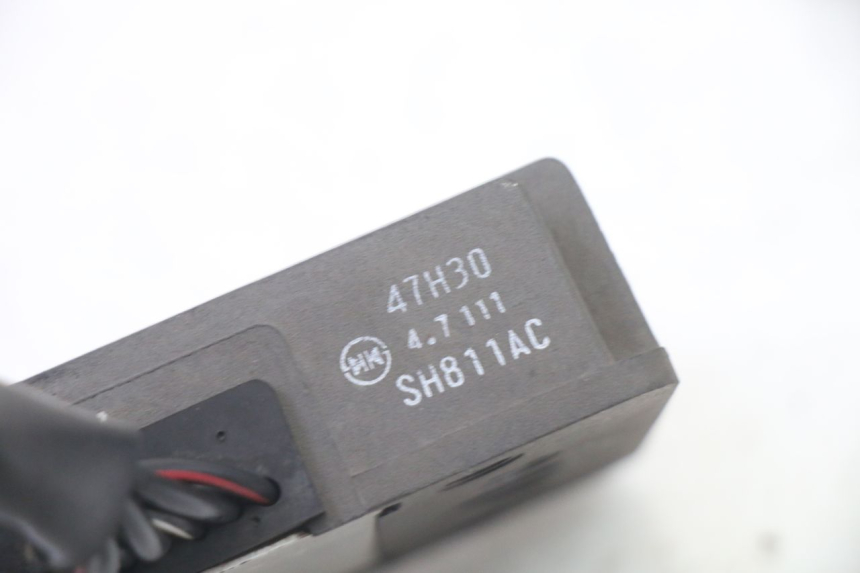photo de REGLER LICHTMASCHINE SUZUKI GSR 750 (2011 - 2017)