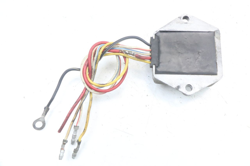 photo de REGLER LICHTMASCHINE SUZUKI GSX E 250 (1982 - 1983)