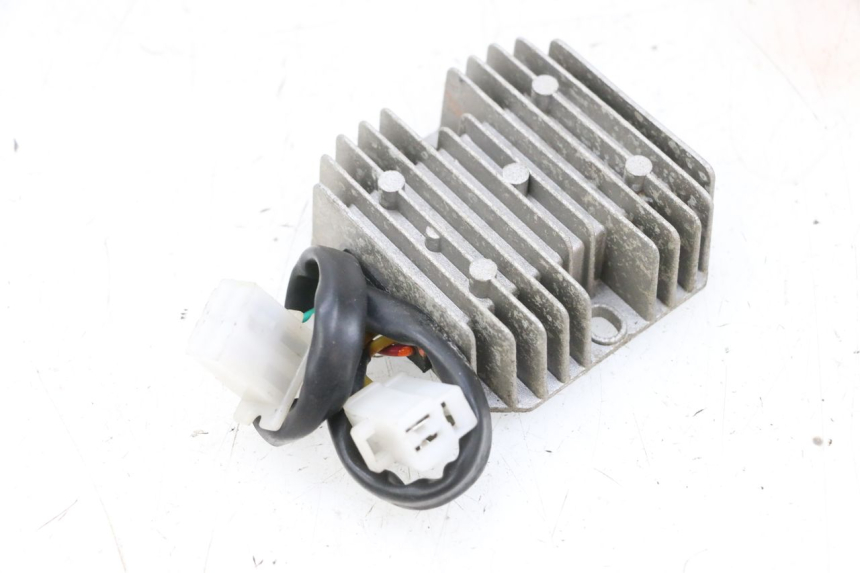 photo de REGLER LICHTMASCHINE JM MOTORS GTS 125 (2015 - 2019) - Hauptansicht