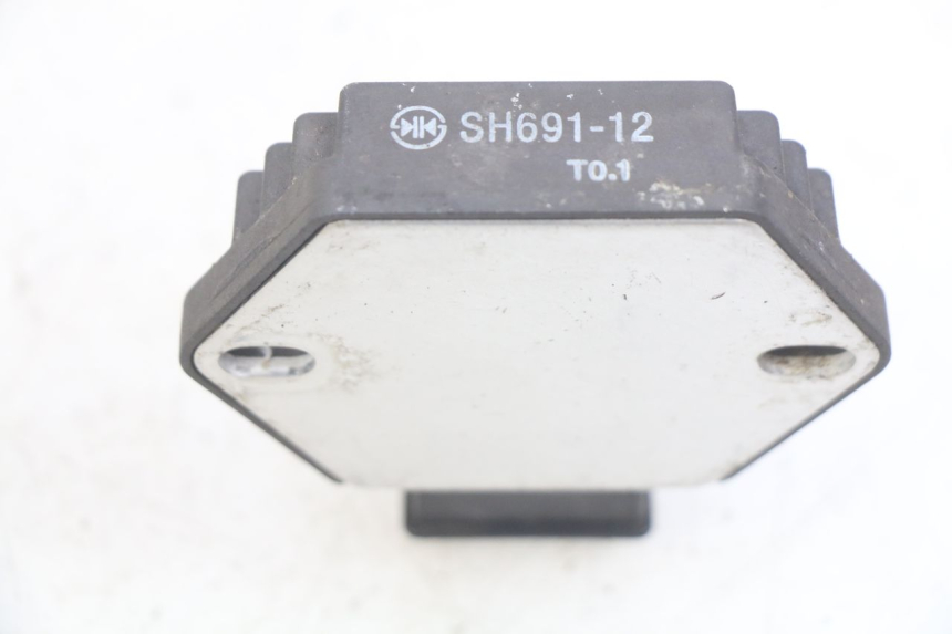 photo de LADEREGLER HONDA FES PANTHEON 2T 125 (1998 - 2002)