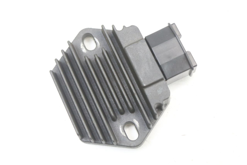 photo de LADEREGLER HONDA FES PANTHEON 2T 125 (1998 - 2002)