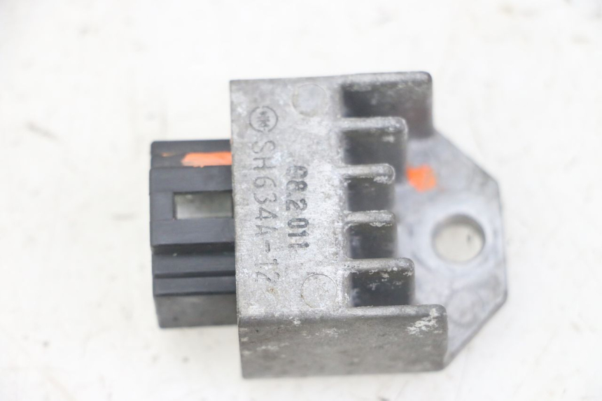 photo de REGLER LICHTMASCHINE PEUGEOT JET FORCE CARBU 50 (2003 - 2016)