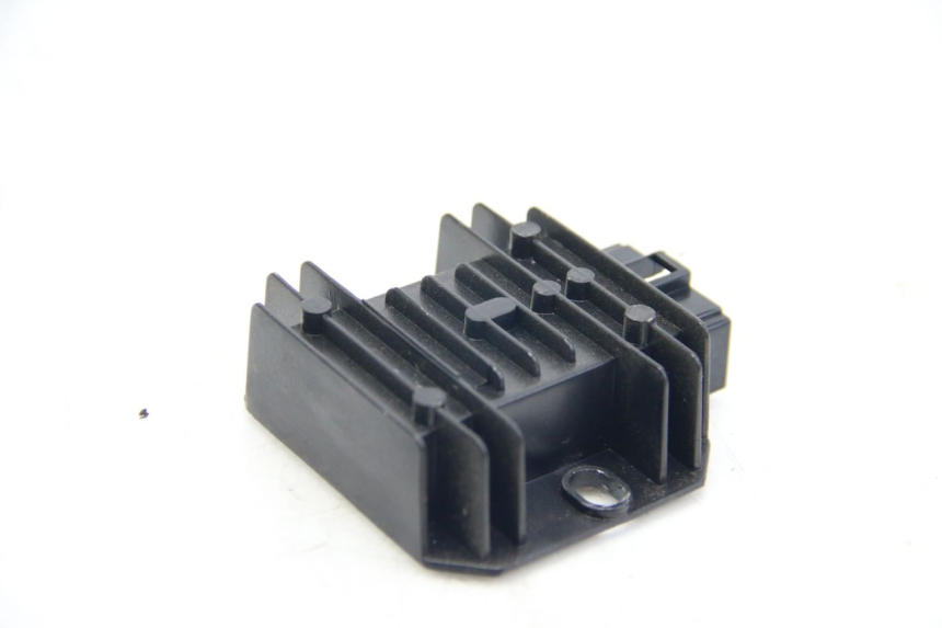 photo de LICHTMASCHINENREGLER JM MOTORS GT LINE 4T 50 (2021 - 2023)