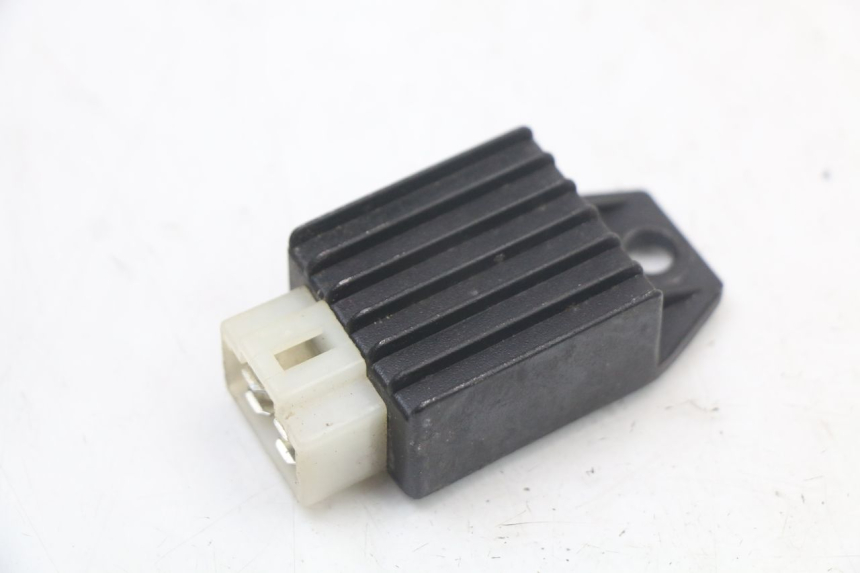photo de SPANNUNGSREGLER JM MOTORS OLDIES 4T 50 (2010 - 2020)