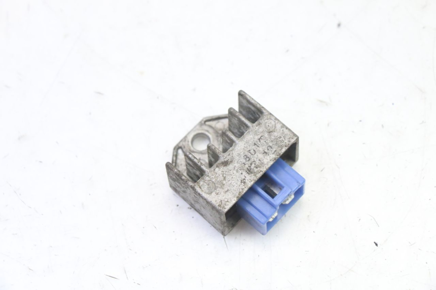 photo de REGLER LICHTMASCHINE YAMAHA JOG R 50 (2004 - 2014)