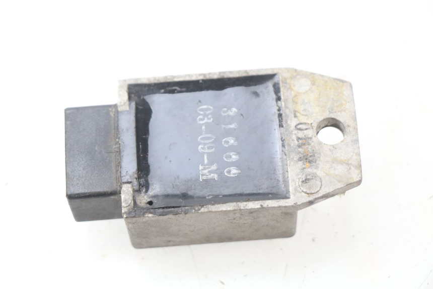 photo de SPANNUNGSREGLER JONWAY AZTRAL 125 (2008 - 2017)