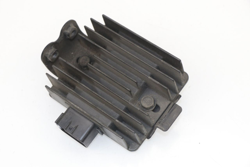 photo de REGLER LICHTMASCHINE KAWASAKI Z800 Z ABS 800 (2013 - 2017)