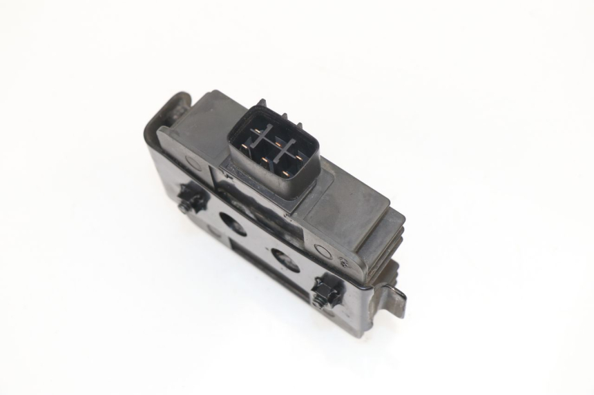 photo de REGLER LICHTMASCHINE KAWASAKI Z800 Z ABS 800 (2013 - 2017)