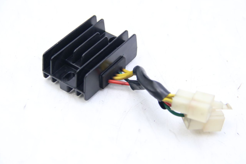 photo de LICHTMASCHINENREGLER PEUGEOT KISBEE 2T 50 (2018 - 2022)