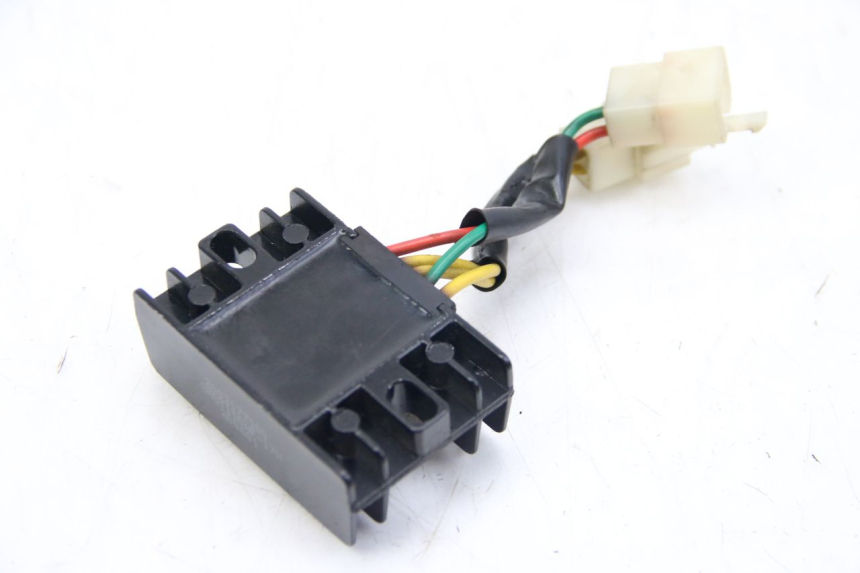 photo de LICHTMASCHINENREGLER PEUGEOT KISBEE 2T 50 (2018 - 2022)