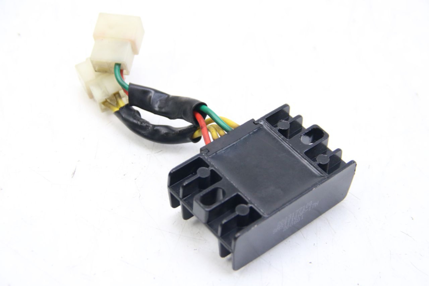 photo de LICHTMASCHINENREGLER PEUGEOT KISBEE 2T 50 (2018 - 2022)