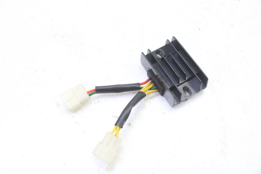 photo de LICHTMASCHINENREGLER PEUGEOT KISBEE 2T 50 (2018 - 2022)