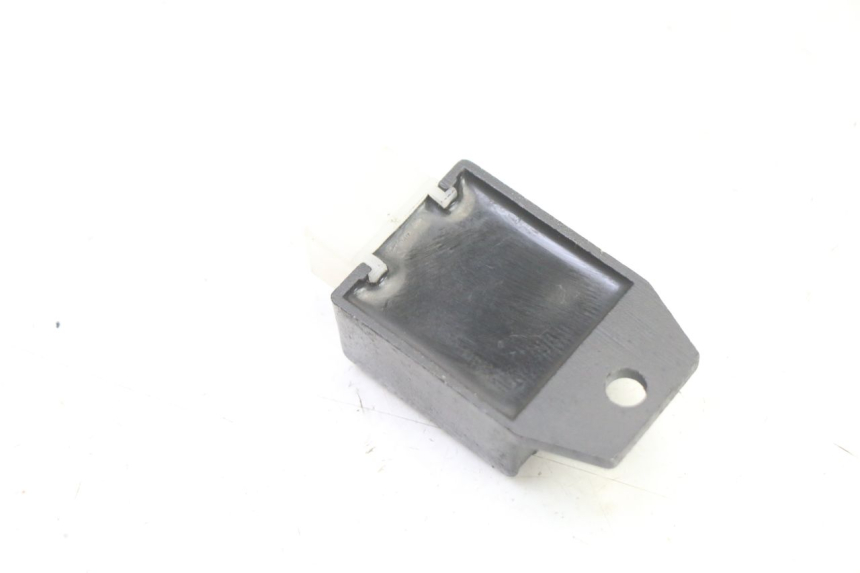 photo de SPANNUNGSREGLER PEUGEOT KISBEE 2T 50 (2010 - 2017)