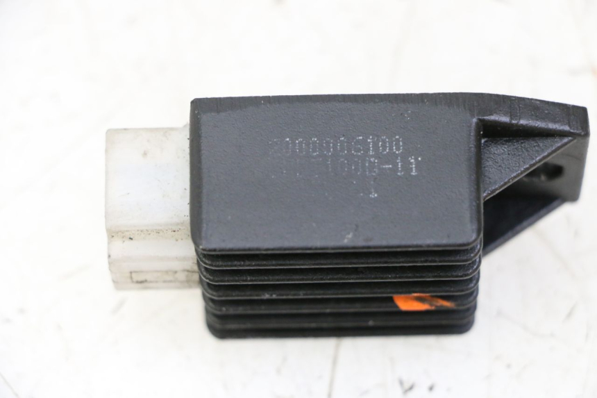 photo de SPANNUNGSREGLER PEUGEOT KISBEE 2T 50 (2010 - 2017)