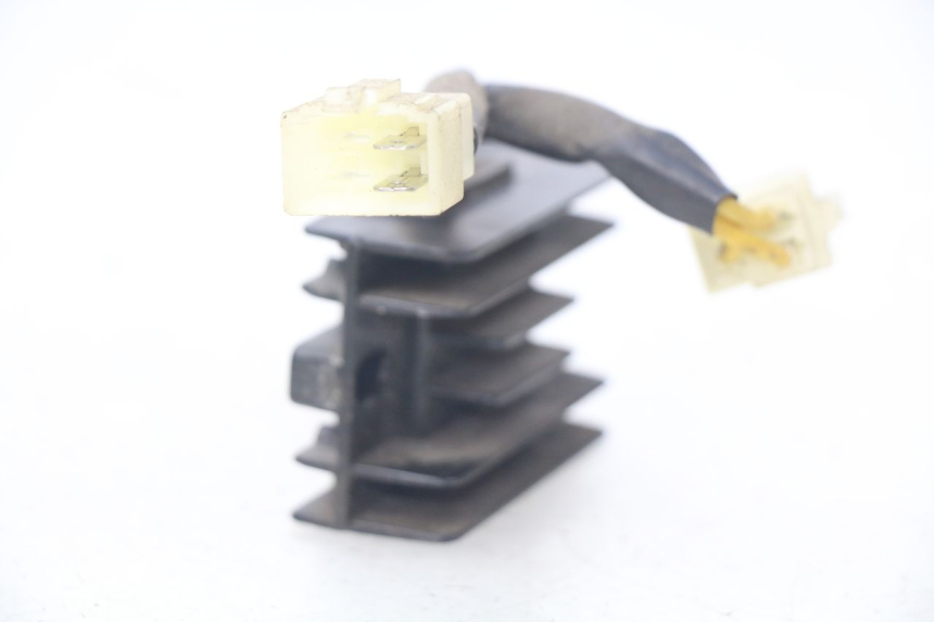 photo de LICHTMASCHINENREGLER PEUGEOT KISBEE 4T 50 (2018 - 2022)